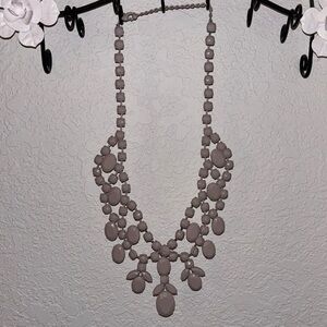 Taupe/beige collar necklace